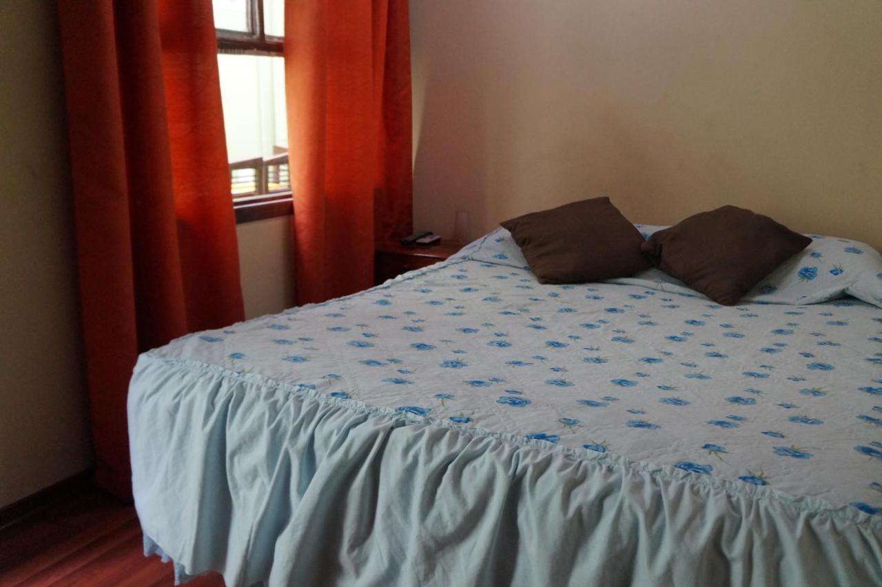 Hostel Discovery Quito Puembo Zimmer foto
